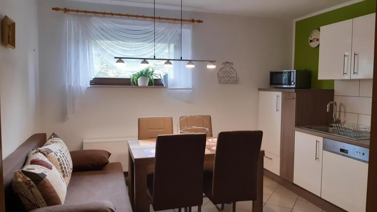 Ferienwohnung Reissmann Heinsdorfergrund Luaran gambar